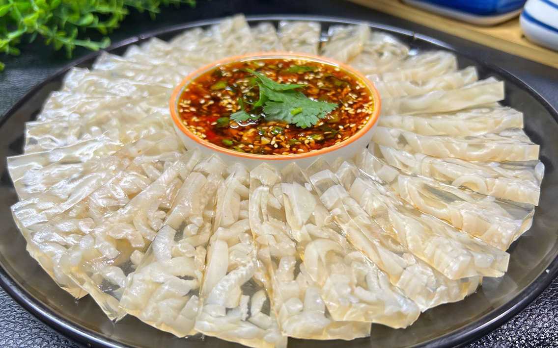 全自動(dòng)皮凍灌裝封口機(jī)，賦能傳統(tǒng)美食規(guī)模化生產(chǎn)